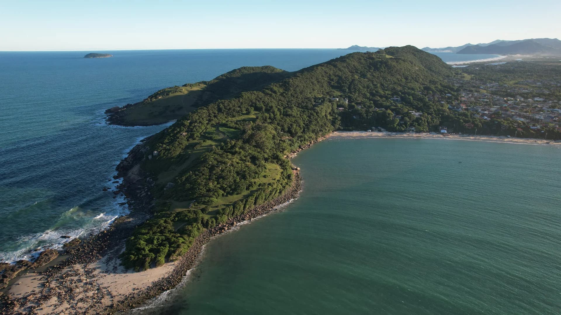 Trilha à Ponta das Andorinhas — foto 1