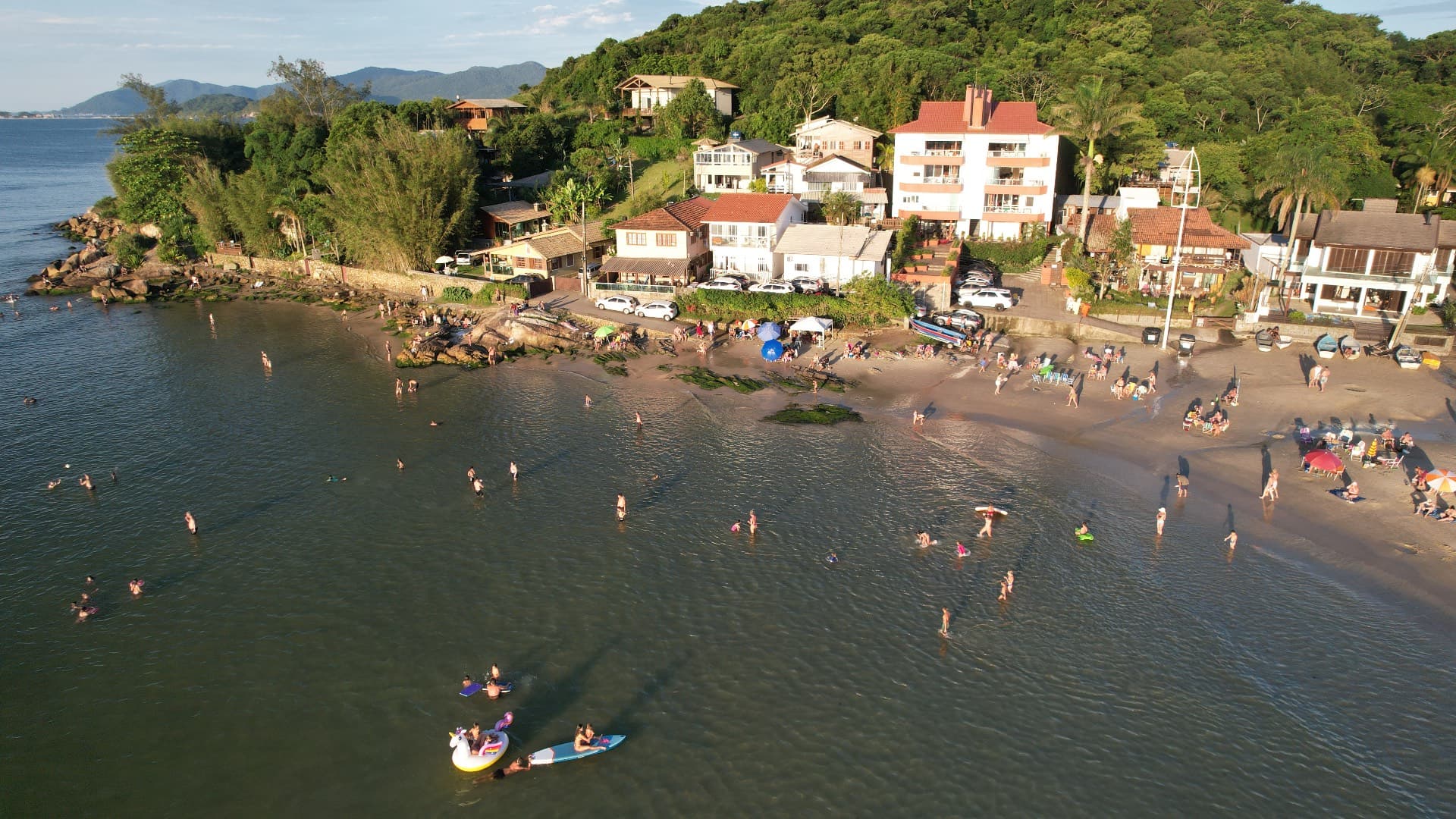 Praia de Baixo — foto 1
