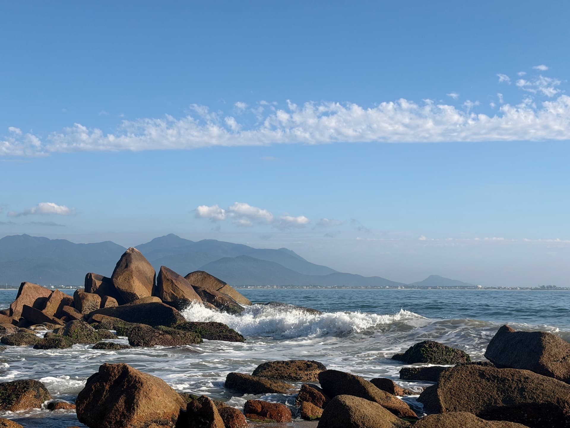Travessia Praia de Baixo à Praia de Cima